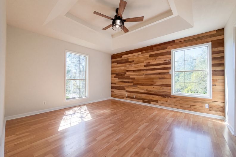 Photo 4 of 26 of 1037 Shadowbrook Dr, Greenbrier, TN