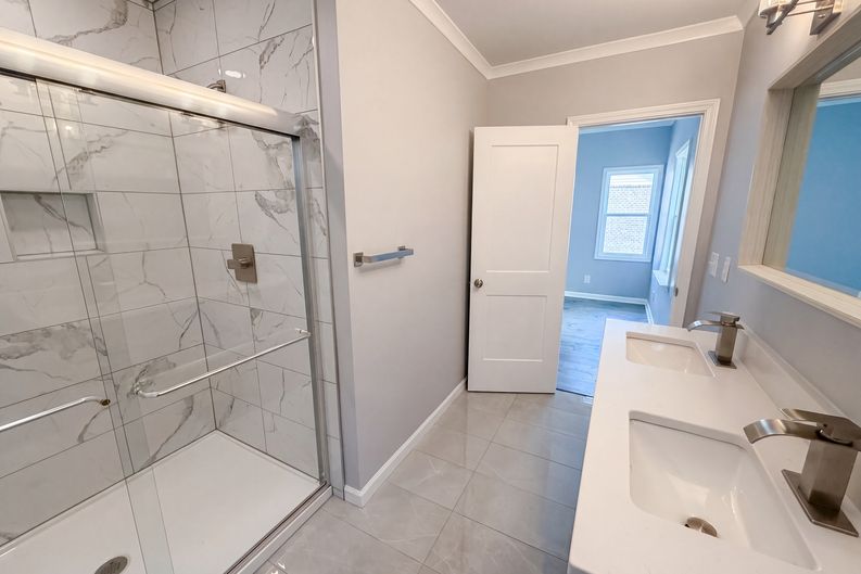 Photo 6 of 16 of 1501 S Roxboro St, Durham, NC
