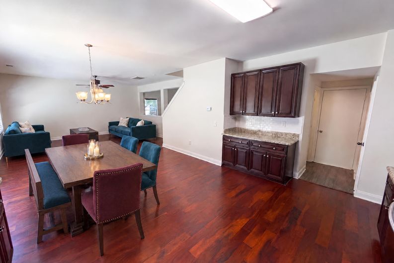 Photo 9 of 25 of 14021 Pinyon Pine Ln, Charlotte, NC