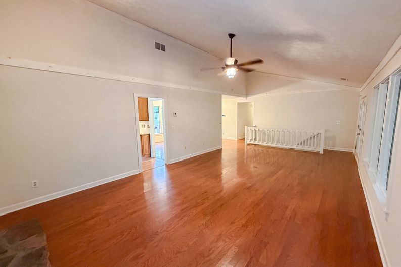 Photo 14 of 53 of 4958 Scotts Creek Trl, Peachtree Corners, GA