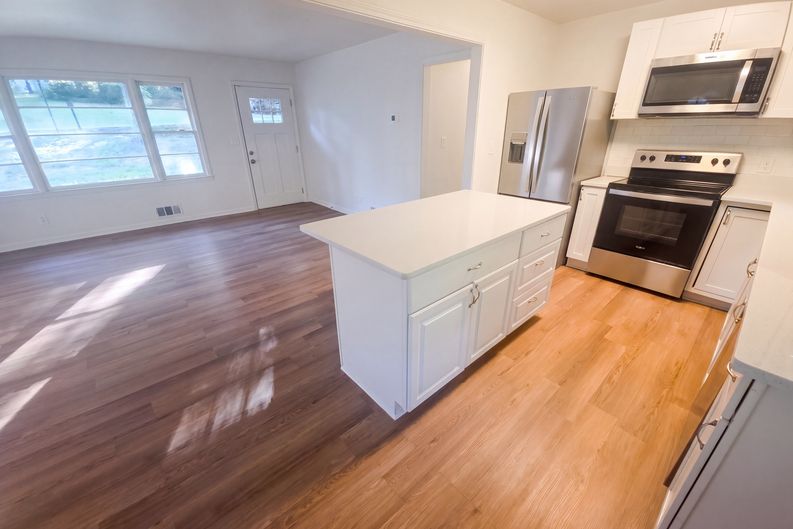 Photo 25 of 33 of 6489 N Sweetwater Rd, Lithia Springs, GA