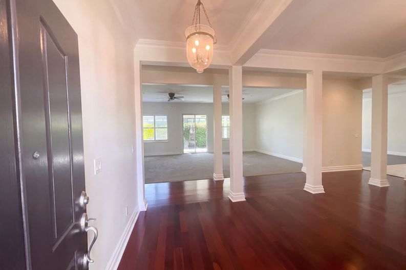 Photo 7 of 33 of 6520 Nebula Ct, Rocklin, CA