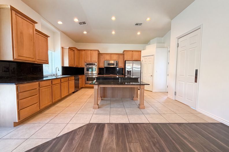 Photo 12 of 27 of 7937 Base Camp Ave, Las Vegas, NV