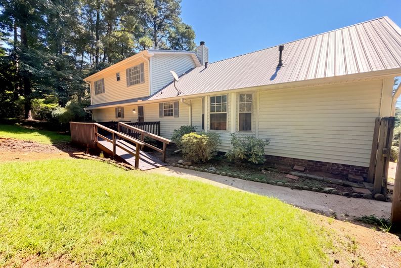 Photo 19 of 21 of 7161 Roper Rd, Trussville, AL