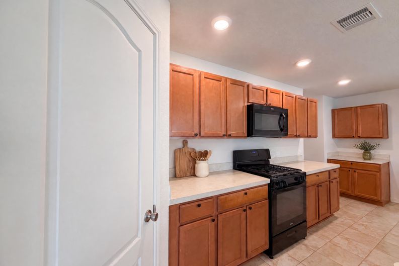 Photo 6 of 16 of 4814 Westfield Pines Dr, Katy, TX