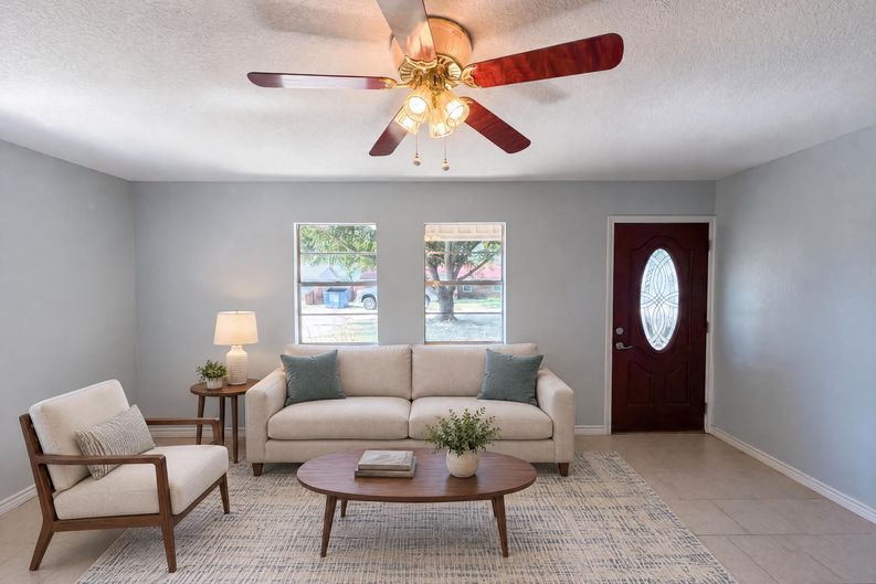 Photo 6 of 19 of 502 Jennings St, Nocona, TX