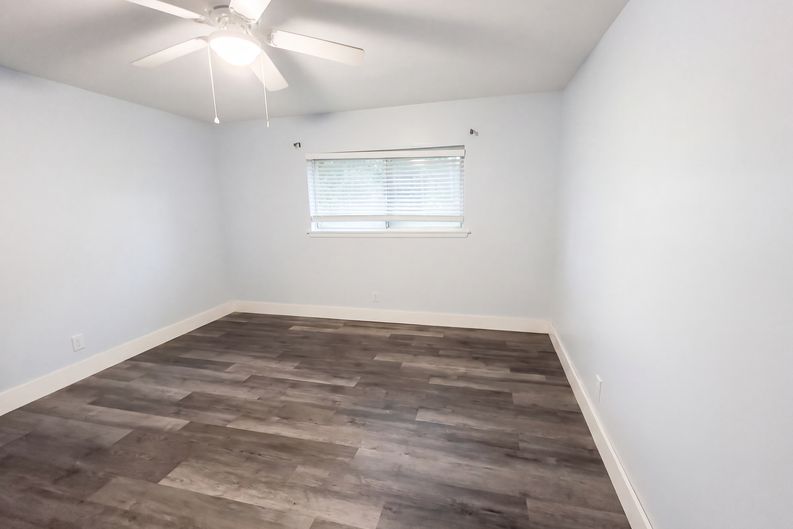 Photo 14 of 24 of 502 Bradley Ave, Bay Minette, AL