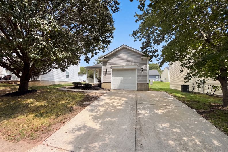 Photo 15 of 17 of 5809 Weddington Rd, Raleigh, NC