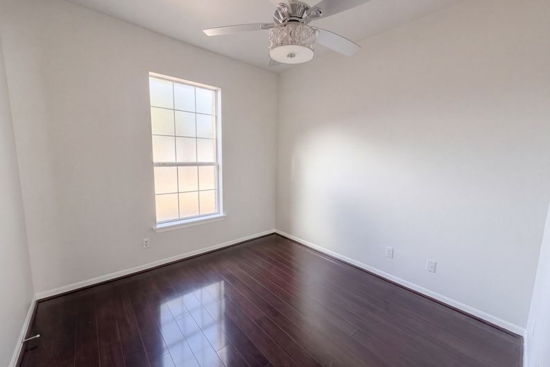 Photo 9 of 14 of 4519 Marcell Ave, Dallas, TX