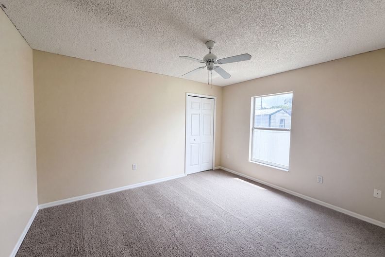 Photo 9 of 20 of 2366 Belen Dr, Deltona, FL
