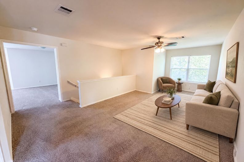 Photo 17 of 21 of 305 Edgewood Cv, Leander, TX