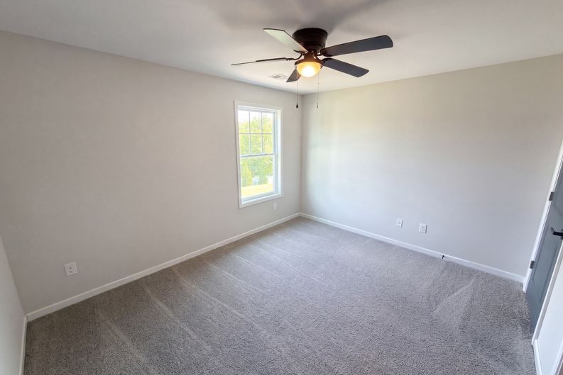 Photo 9 of 18 of 7020 Chrysanthemum Rd, Lancaster, SC