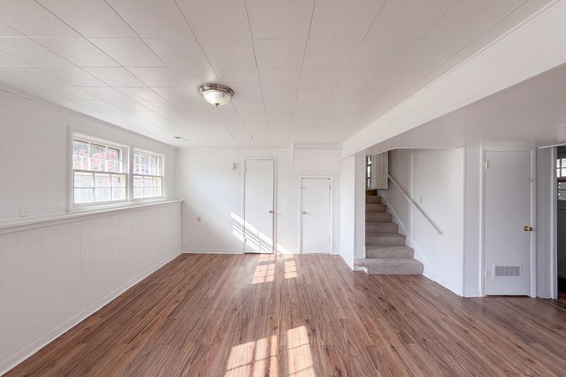 Photo 11 of 20 of 12904 E 54th St, Kansas City, MO