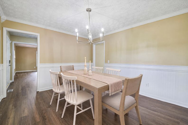 Photo 12 of 34 of 2321 Murdock Rd, Marietta, GA