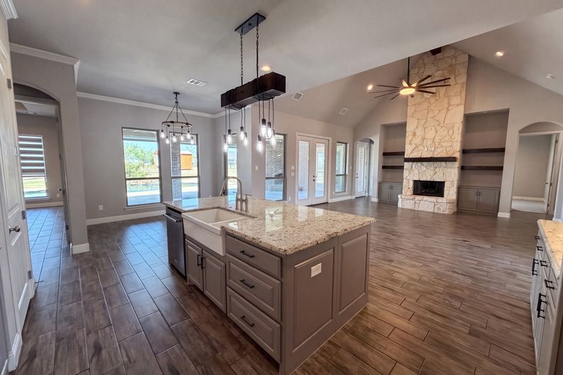 Photo 14 of 31 of 3608 Ridge Point Dr, Argyle, TX