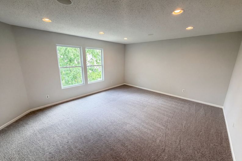Photo 11 of 23 of 8134 S Firefly Dr, Pendleton, IN
