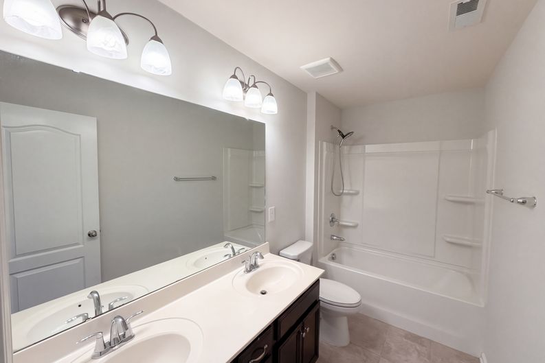 Photo 17 of 24 of 15128 Evergreen House Dr, Charlotte, NC