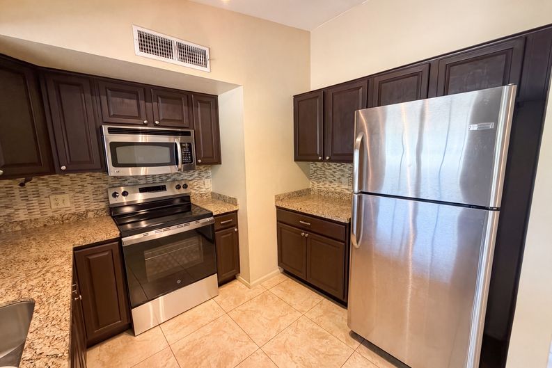 Photo 8 of 21 of 6081 N Curry Ave, Tucson, AZ