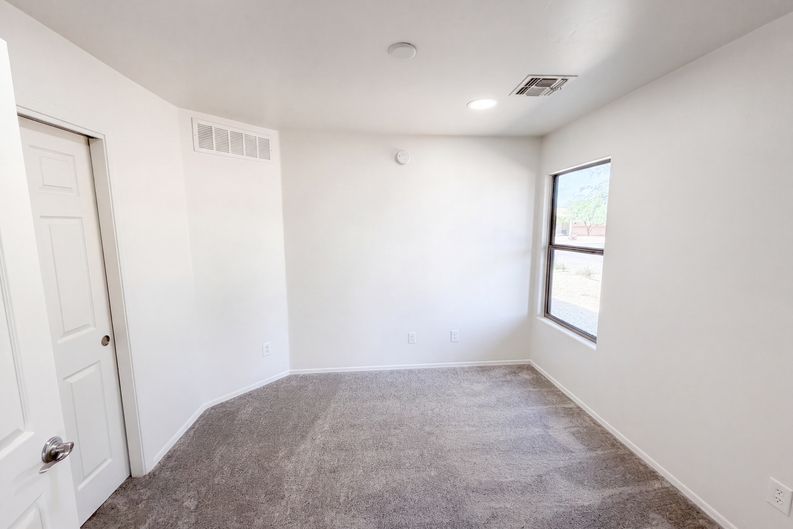 Photo 14 of 21 of 6550 W Wolf Valley Way, Tucson, AZ