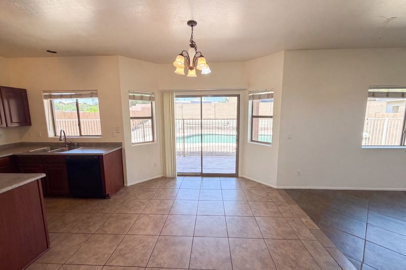 Photo 7 of 36 of 17268 W Elaine Dr, Goodyear, AZ