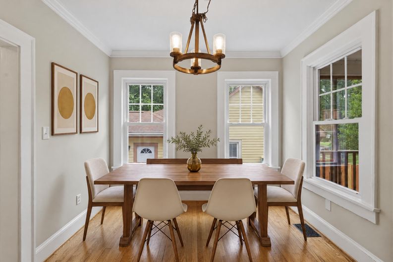 Photo 11 of 37 of 2666 Arbor Ave SE, Atlanta, GA