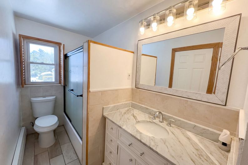 Photo 15 of 31 of 2622 Cleveland Ave, Township Of Washington, NJ
