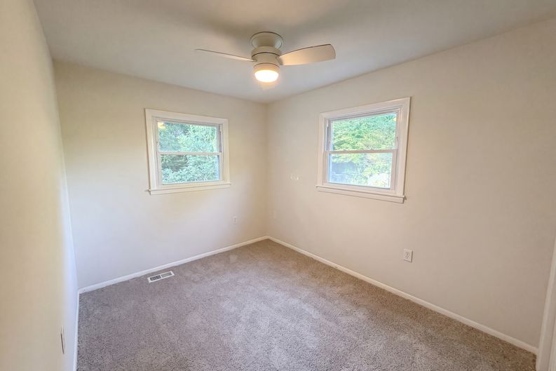 Photo 18 of 28 of 1017 Morrell Rd, Knoxville, TN