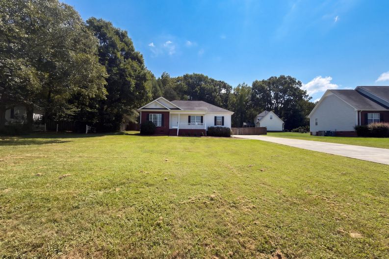 Photo 35 of 41 of 133 Polaris Dr, Wingate, NC