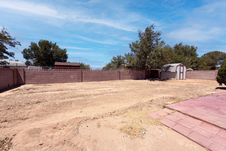 Photo 19 of 20 of 13325 Lamel St, Edwards, CA