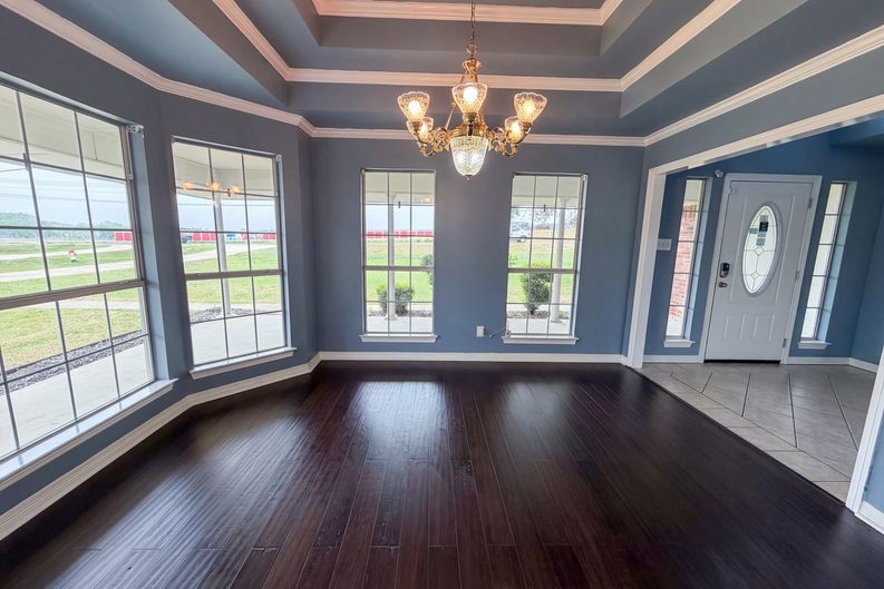 Photo 8 of 22 of 4014 Ovilla Rd, Waxahachie, TX