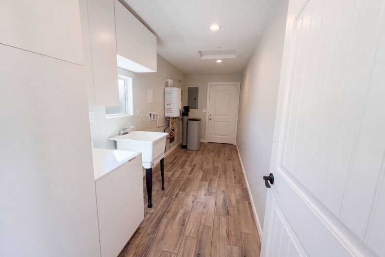 Photo 14 of 19 of 14100 Nightshade Rd, Apple Valley, CA