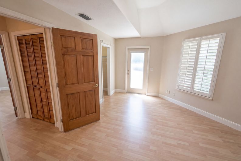 Photo 23 of 31 of 4335 SE 8th St, Ocala, FL