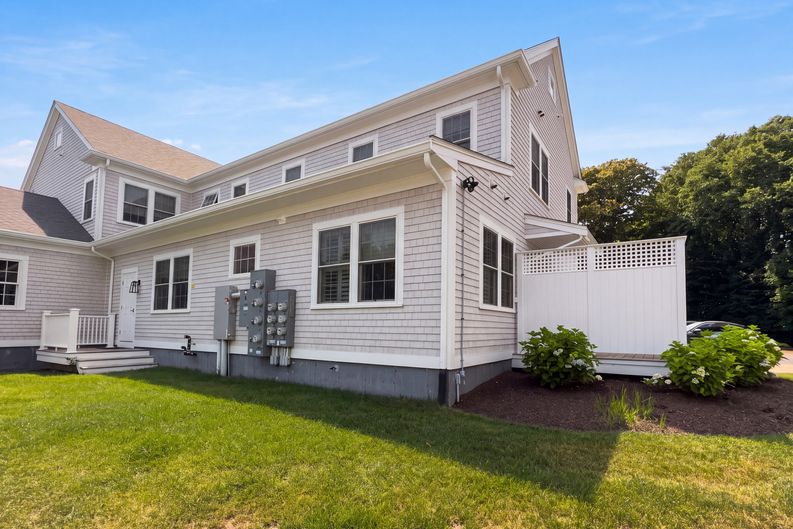 Photo 5 of 19 of 100 Dillingham Ave, Falmouth, MA