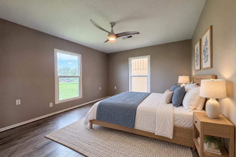 Photo 9 of 19 of 552 Marshall Johnson Ave S, Port Lavaca, TX