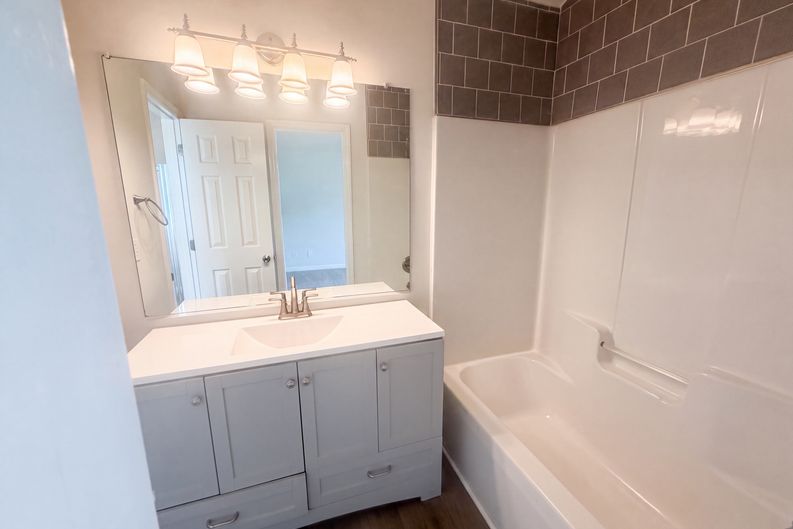 Photo 15 of 17 of 2110 Carlisle Way, High Point, NC
