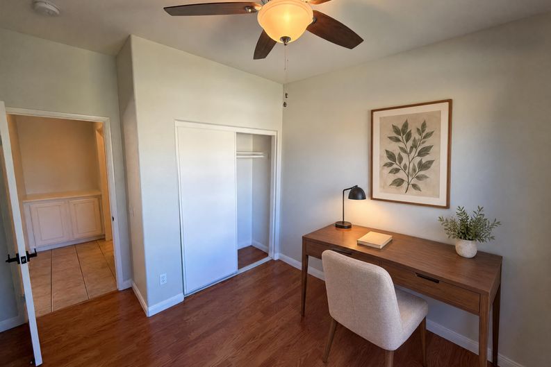 Photo 8 of 26 of 25975 Avenida Classica, Moreno Valley, CA