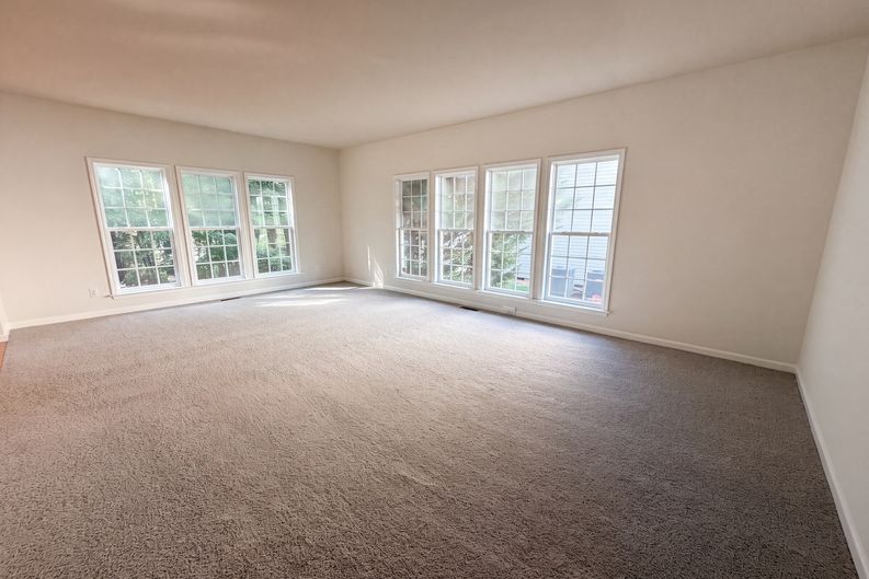 Photo 8 of 23 of 5237 Emerald Spring Dr, Knightdale, NC