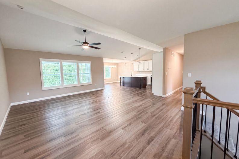 Photo 6 of 20 of 217 Emerald Way W, Granite City, IL