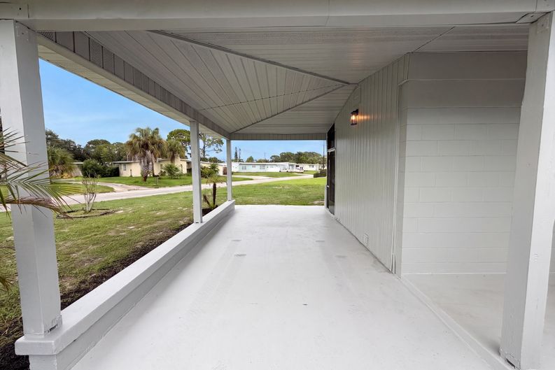 Photo 21 of 28 of 1053 Azalea Ln, Cocoa, FL