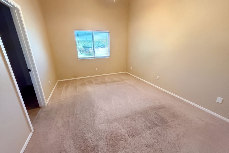 Photo 4 of 27 of 7718 S Titanite Ln, Tucson, AZ