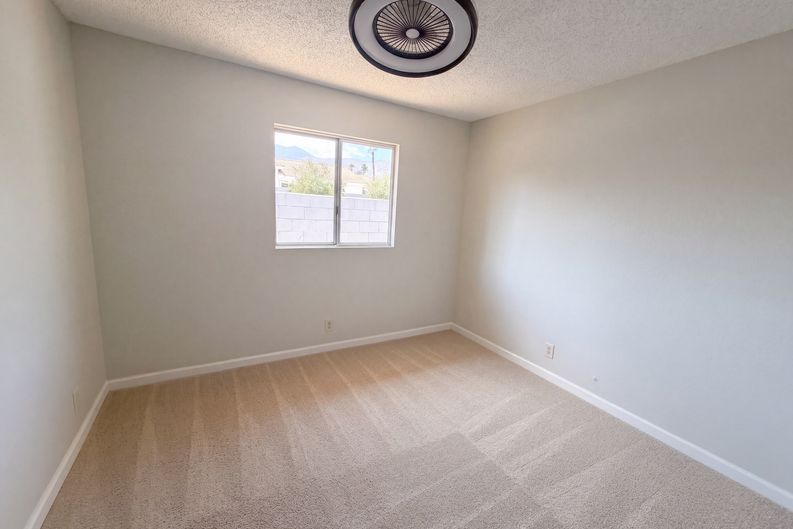 Photo 10 of 23 of 52990 Avenida Diaz, La Quinta, CA