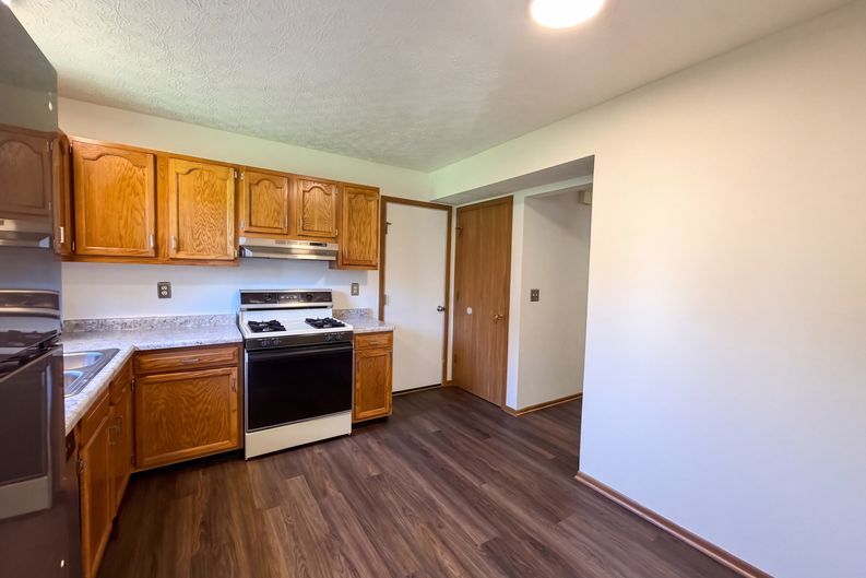 Photo 6 of 34 of 3192 Wild Dunes Ct, Pickerington, OH
