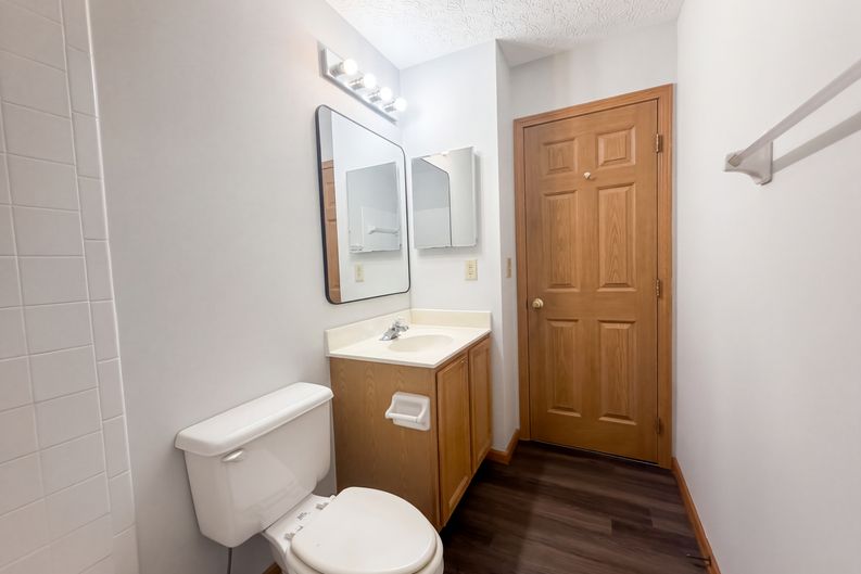 Photo 21 of 40 of 232 Brownstone Ct, Westerville, OH