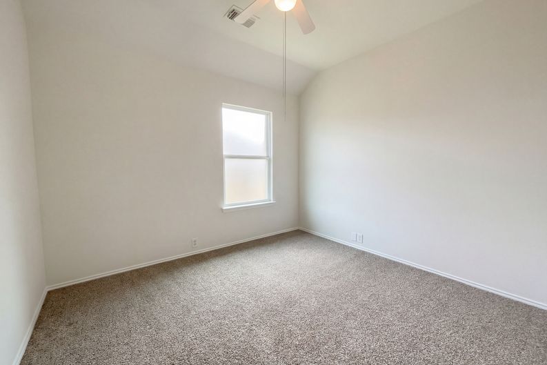 Photo 18 of 22 of 11919 Leaf Oak Dr, Houston, TX