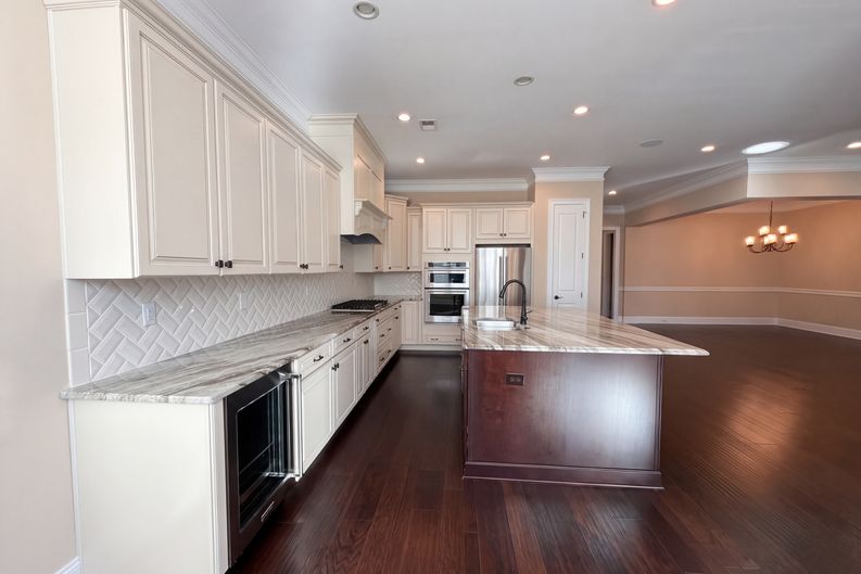 Photo 7 of 34 of 14629 Glen Valley Ct, Charlotte, NC