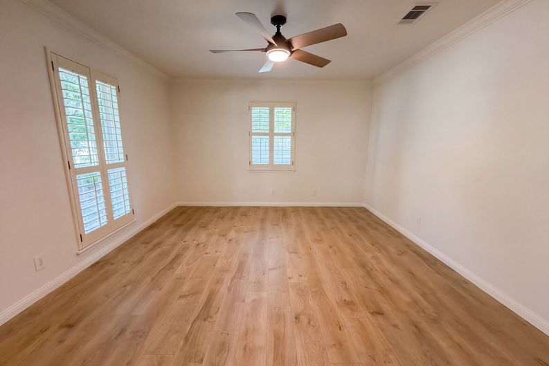 Photo 3 of 34 of 6411 Bayonne Dr, Spring, TX