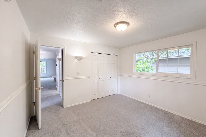 Photo 12 of 22 of 3333 17th Ave, Forest Grove, OR