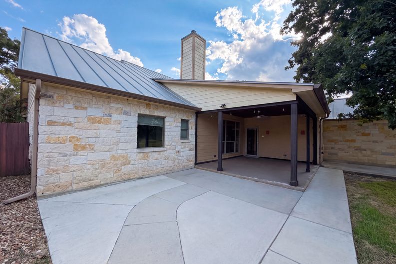 Photo 5 of 23 of 197 Vintage Ranch Cir, La Vernia, TX