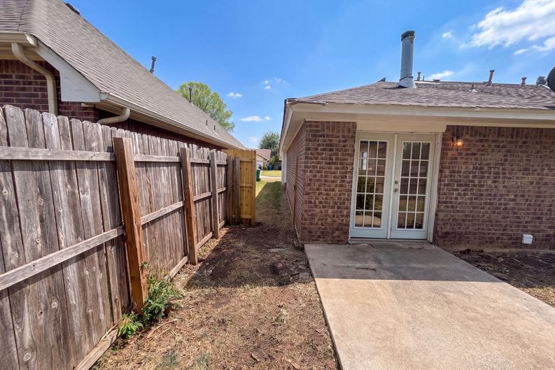 Photo 26 of 31 of 8405 NW 109th St, Oklahoma City, OK