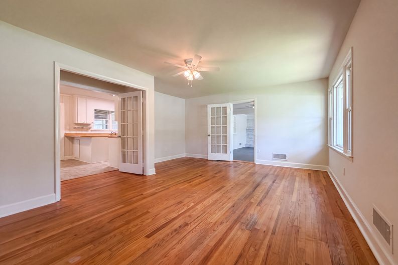 Photo 3 of 21 of 800 Creech Rd, Garner, NC
